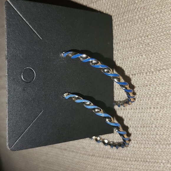 New Marlyn Schiff Gold-Tone Spiral Hoops with Blue, NWOT - Picture 2 of 3